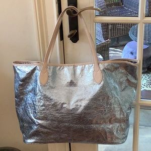 SORIAL tote metallic bag  light weight. Leopard cloth lining. New